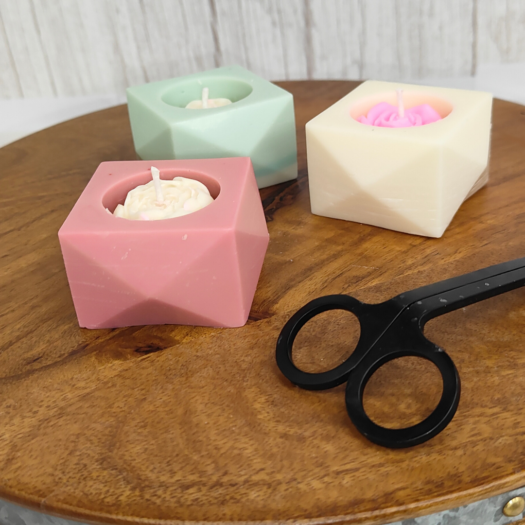 Round Candle with Embed